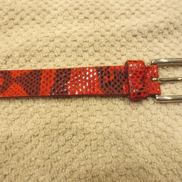 Express Women's Italian Leather Belt - Snake Skin - Skinny Width -Red/Blk-Medium - Picture 2 of 8